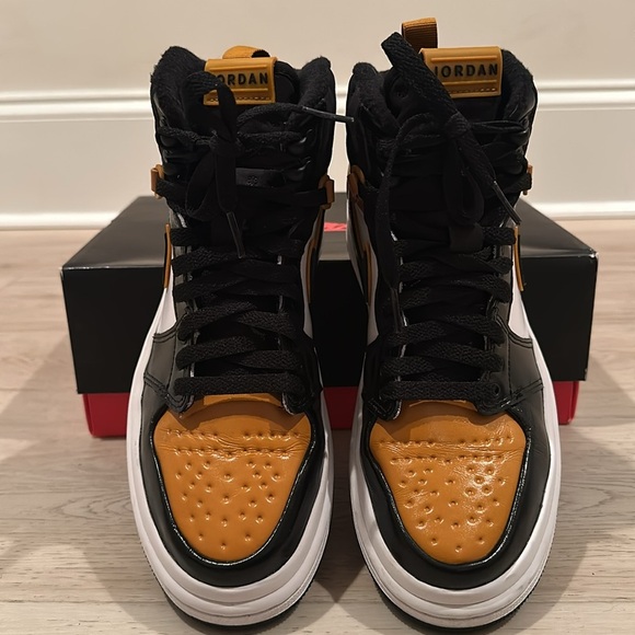 Nike Retro Air Jordan women’s sneakers size 8 mustard yellow black and white - Picture 4 of 10